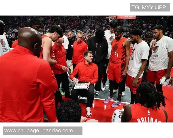 在关键时刻斯普利特对杨瀚森的防守执行力产生怀疑